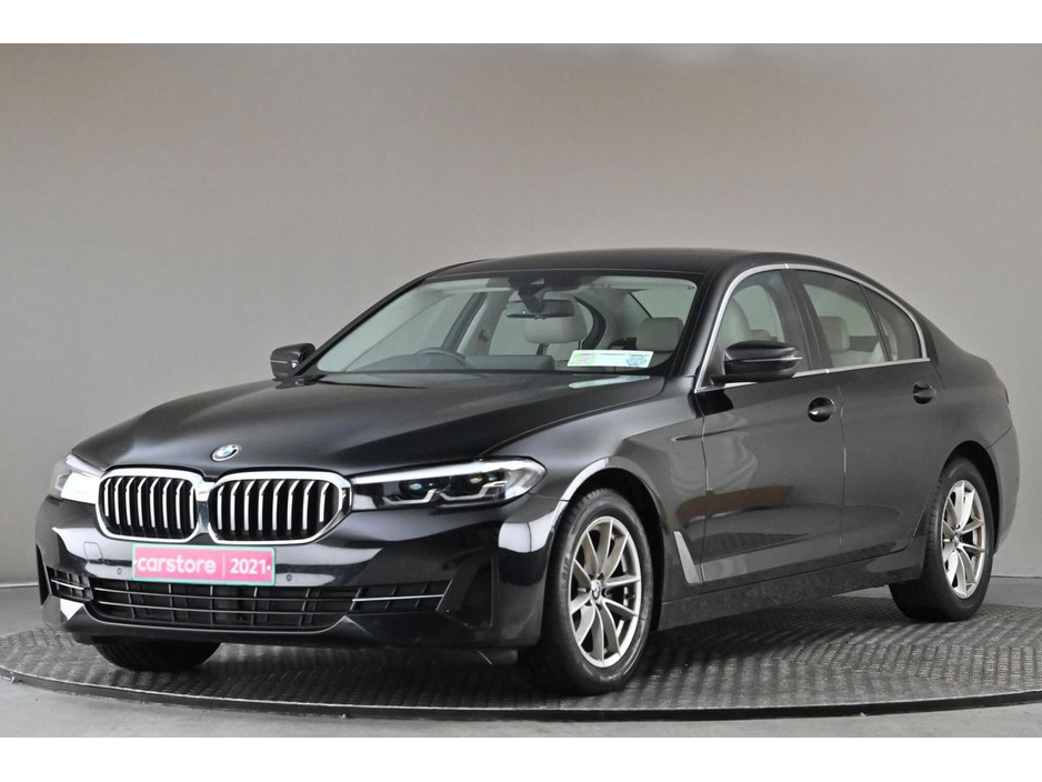 2021 BMW 5 Series - image 3
