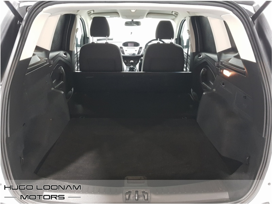 2019 Ford Kuga - image 15