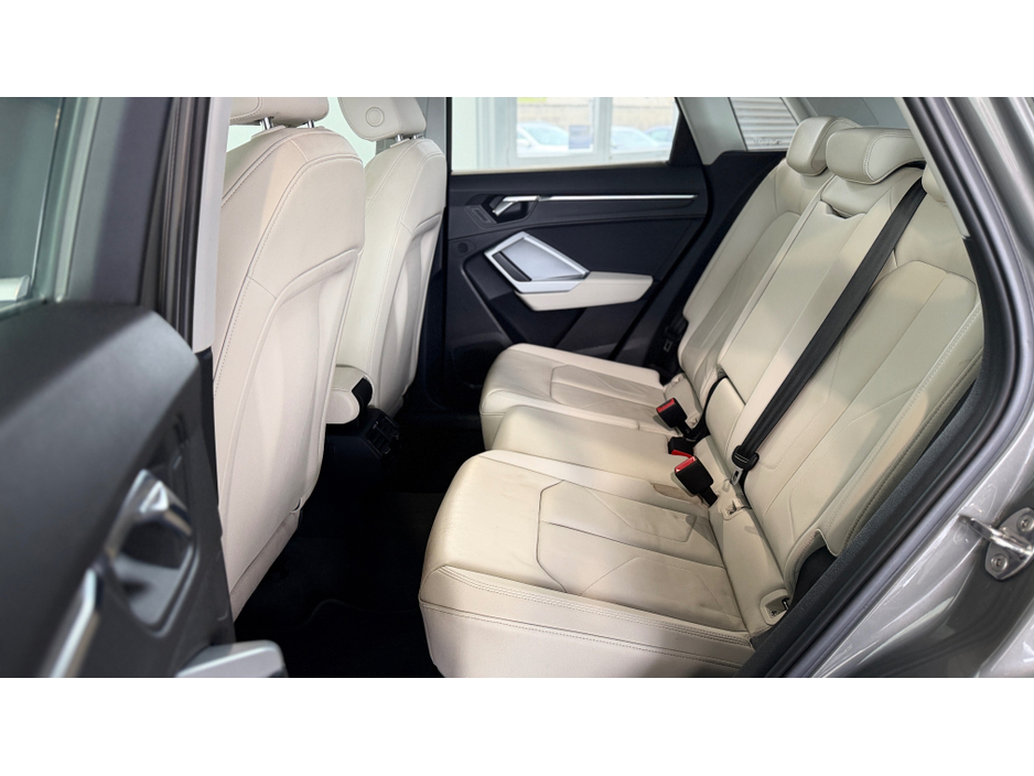 2021 Audi Q3 - image 6