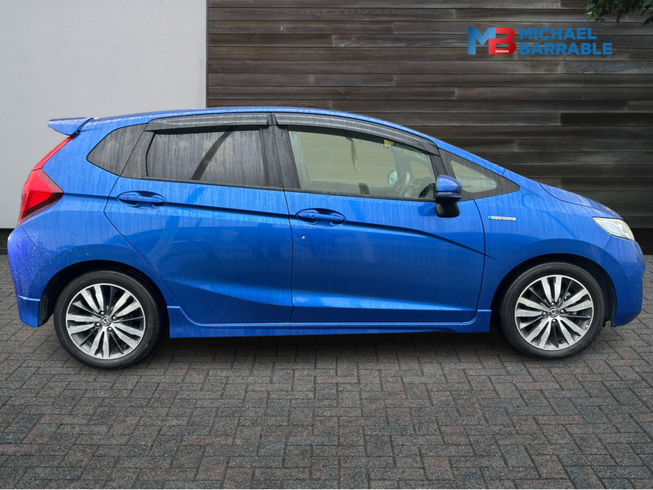 2014 Honda Fit 1.5L Petrol Hybrid Automatic €10,950