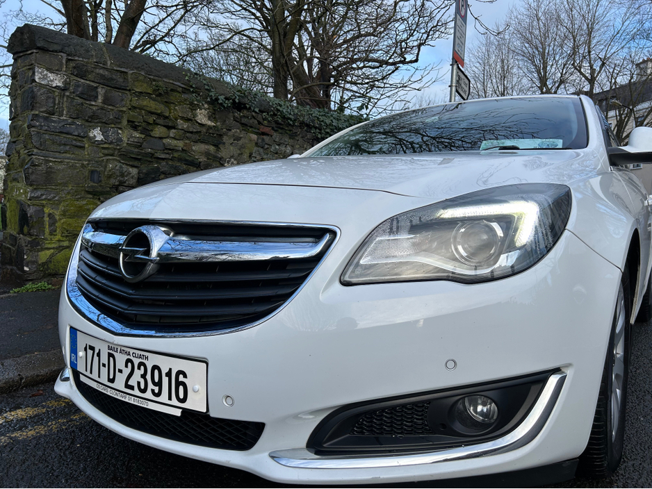 2017 Opel Insignia LEATHER INTERIOR PARKING CAMERA SAT NAV 1.6 CDTI 136PS €7,495
