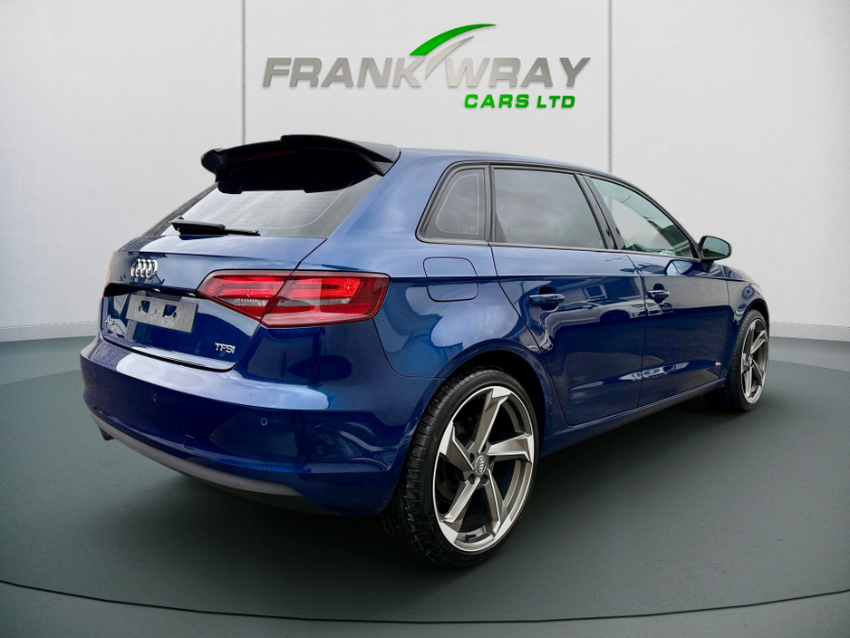 2014 Audi A3 1.2 TFSI SE 110 BHP 5DR **142**€200 TAX**MINT**SCUBA BLUE**KITTED** €10,450