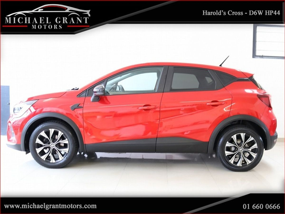 2023 Renault Captur - image 8