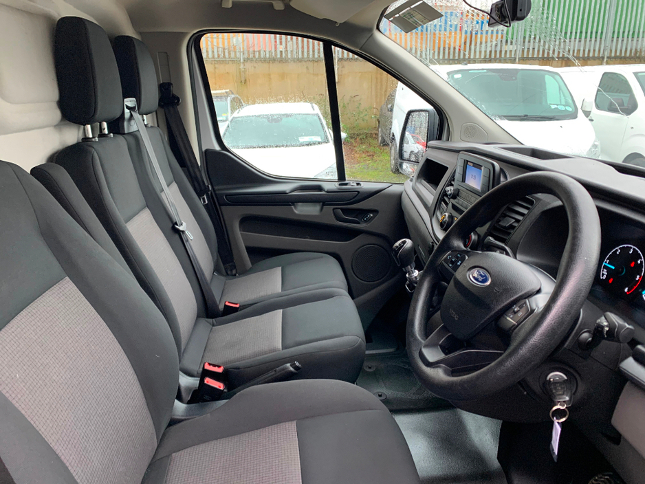 2021 Ford Transit Custom 2.0 TDCI 105 PS SWB // PRICE EXCL. VAT // ONE OWNER // GREAT CONDITION // 06/26 CVRT // €12,154