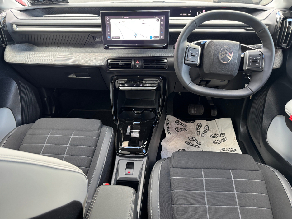 2025 Citroen C3 - image 10