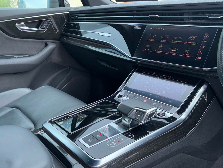 2022 Audi Q7 55 TFSIe S-LINE PHEV FACTORY ELECTRIC TOW BAR €59,995