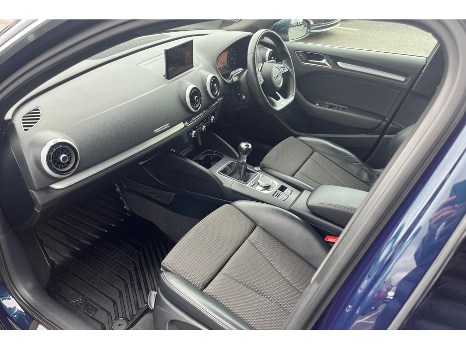 2019 Audi A3 - image 2