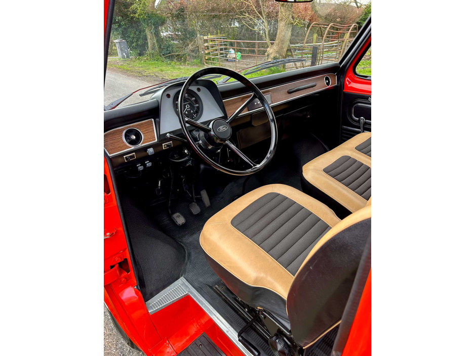 1976 Ford Transit Custom Kombi - image 35