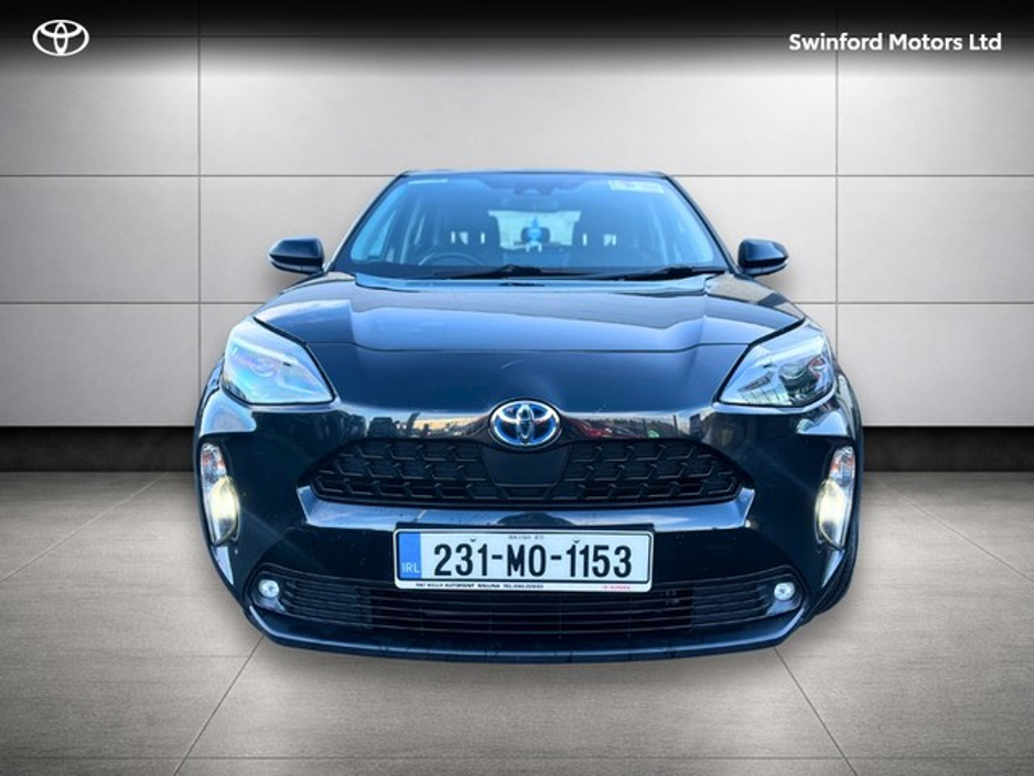 2023 Toyota Yaris Cross - image 5