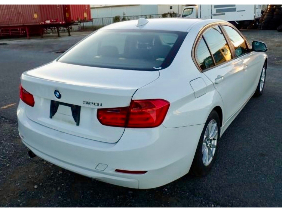 2015 BMW 3 Series 2.0 Petrol Automatic €12,950