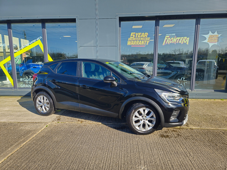 2022 Renault Captur - image 11