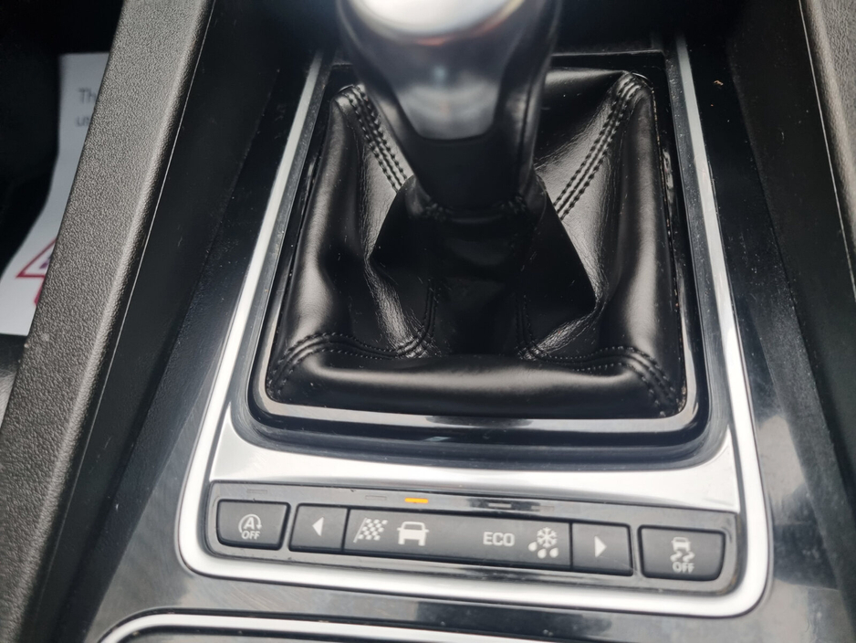 2017 Jaguar F-Pace RWD 2.0 D 163PS Prestige €10,999