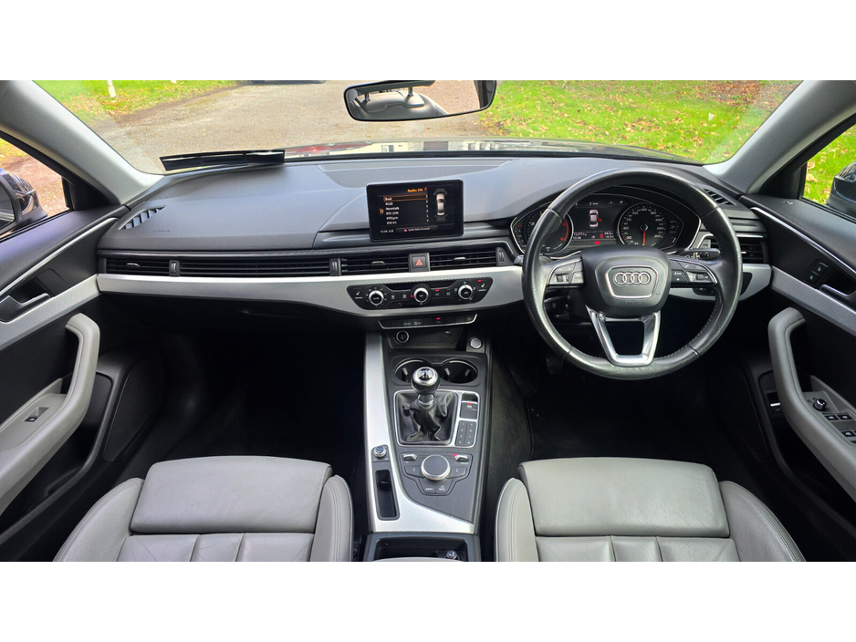 2018 Audi A4 - image 14