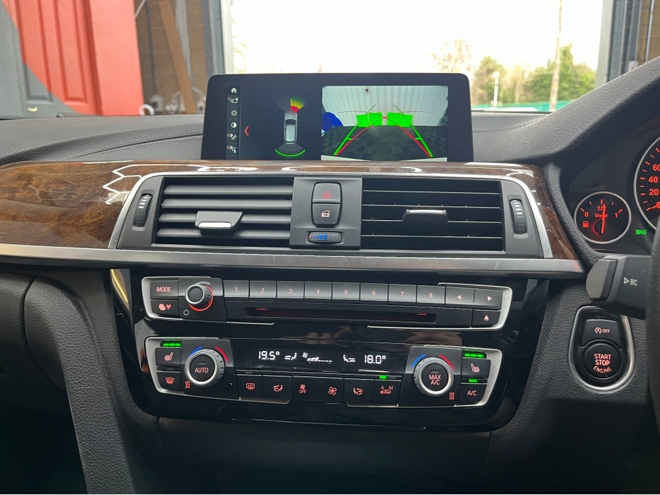 2019 BMW 3 Series - image 21