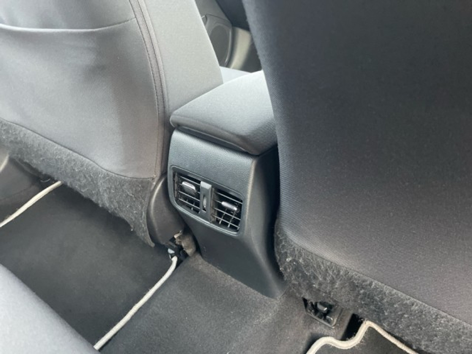 2022 Toyota Corolla - image 11