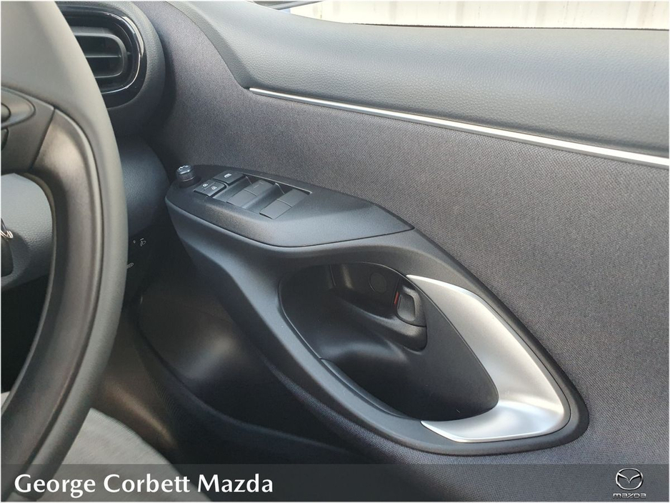 2025 Mazda Mazda2 - image 18
