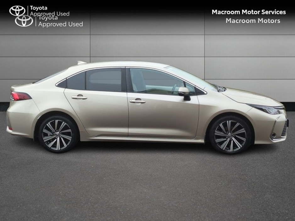 2022 Toyota Corolla FRESH SELECTION OF TRADE-INS COROLLA HYBRID LUNA SP SPORT 4DR AUTO €27,000
