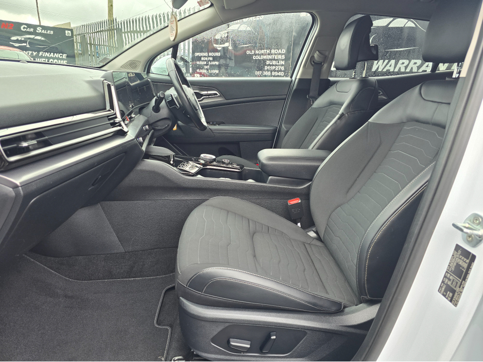 2022 Kia Sportage - image 19