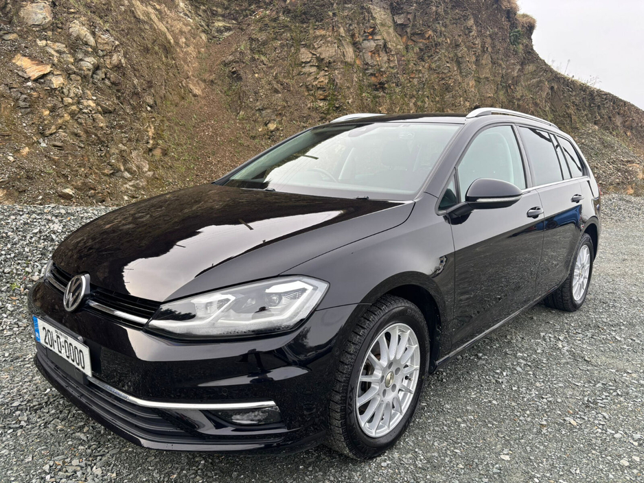 2020 Volkswagen Golf  €17,950