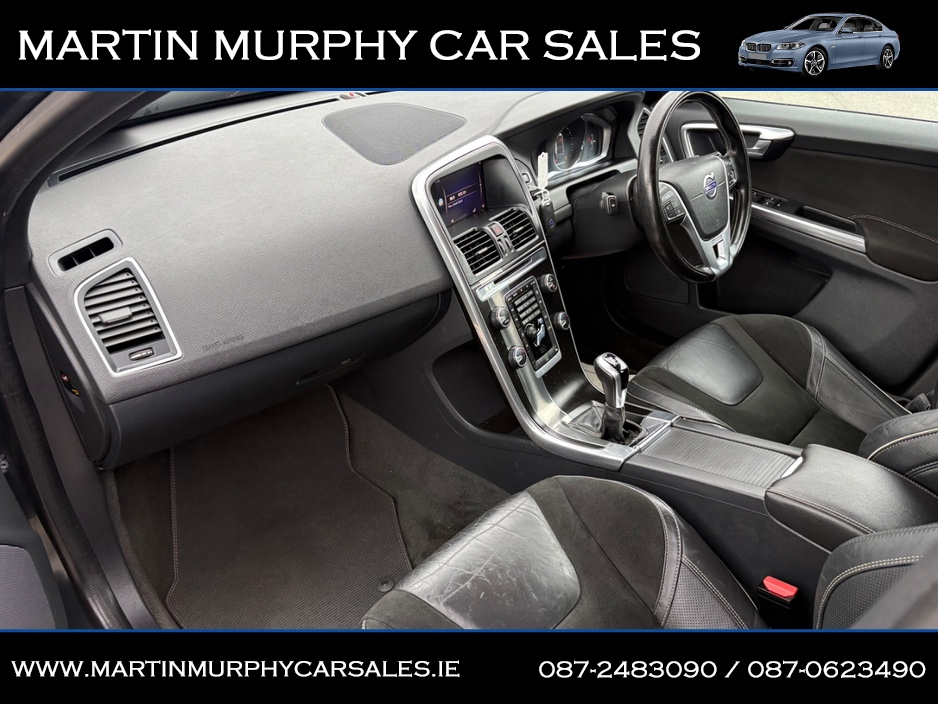 2017 Volvo XC60 - image 8