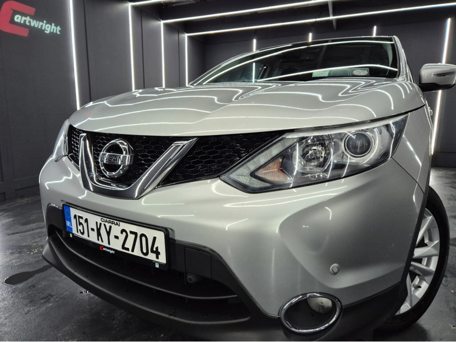 2015 Nissan Qashqai - image 2