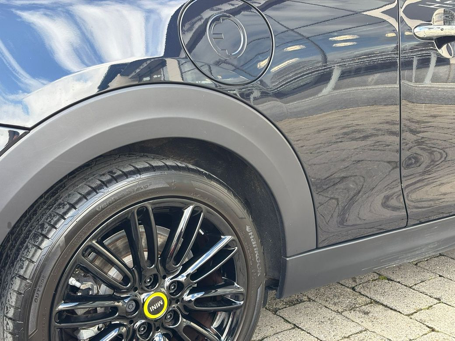 2023 MINI Cooper S - image 10