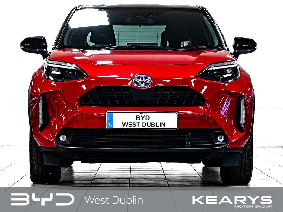 2022 Toyota Yaris Cross - image 4