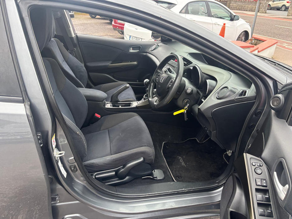 2012 Honda Civic - image 9