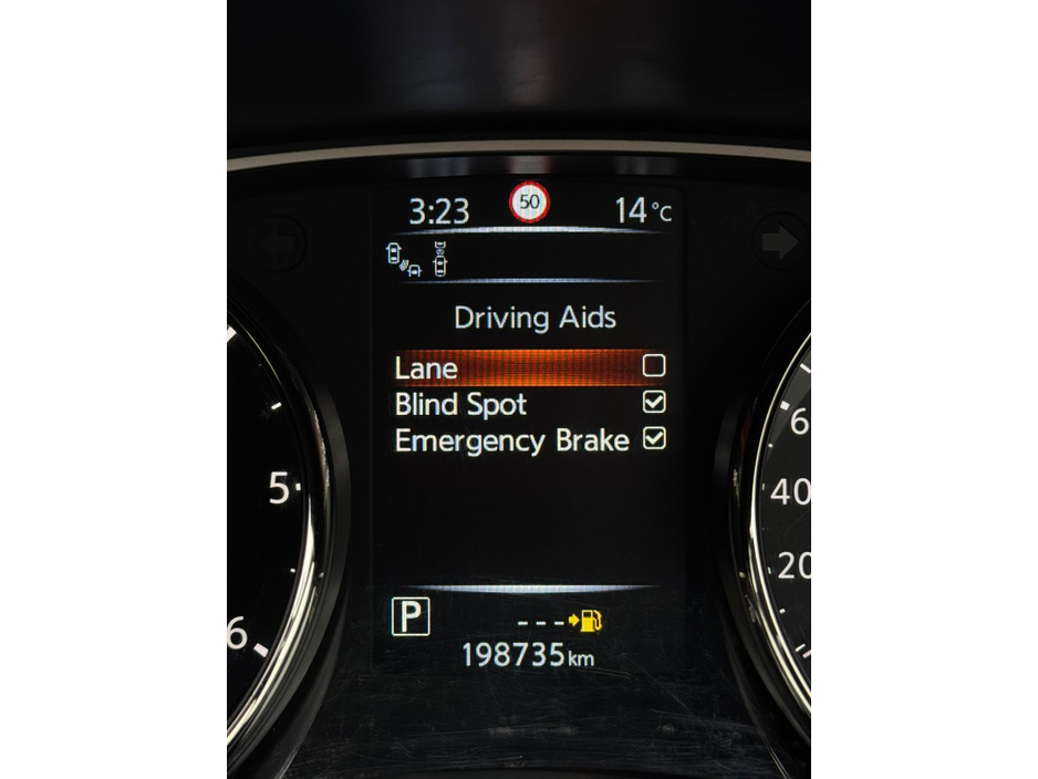 2017 Nissan X-Trail - image 34