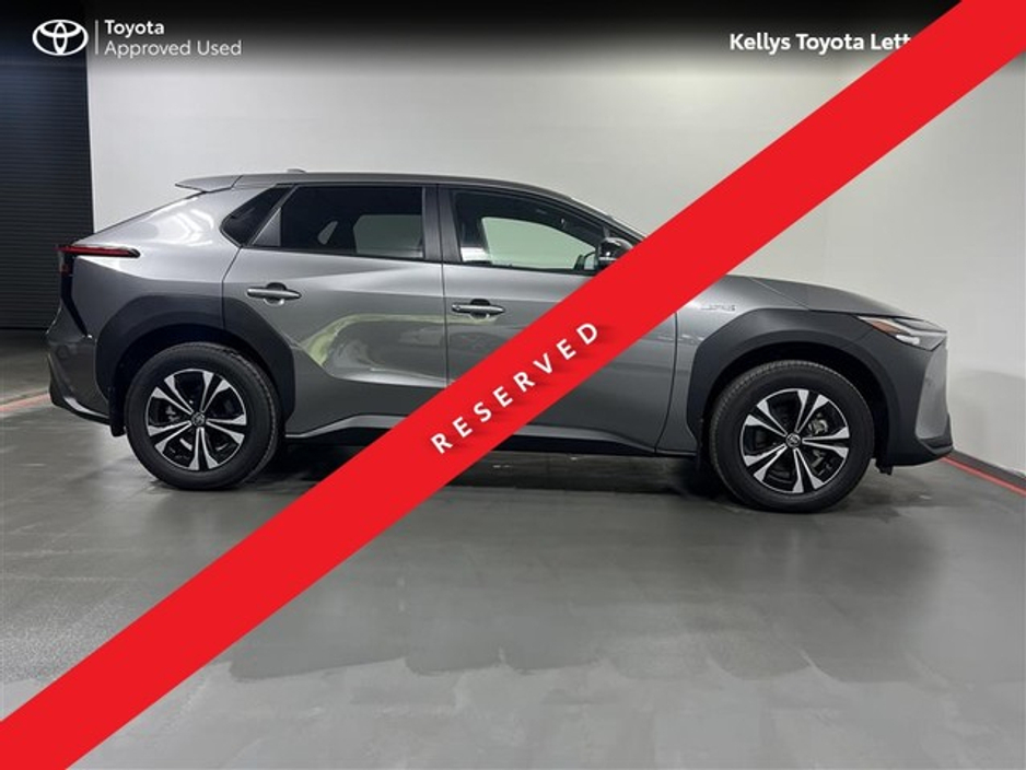 2024 Toyota bZ4X - image 3