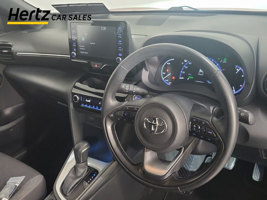 2023 Toyota Yaris Cross - image 12