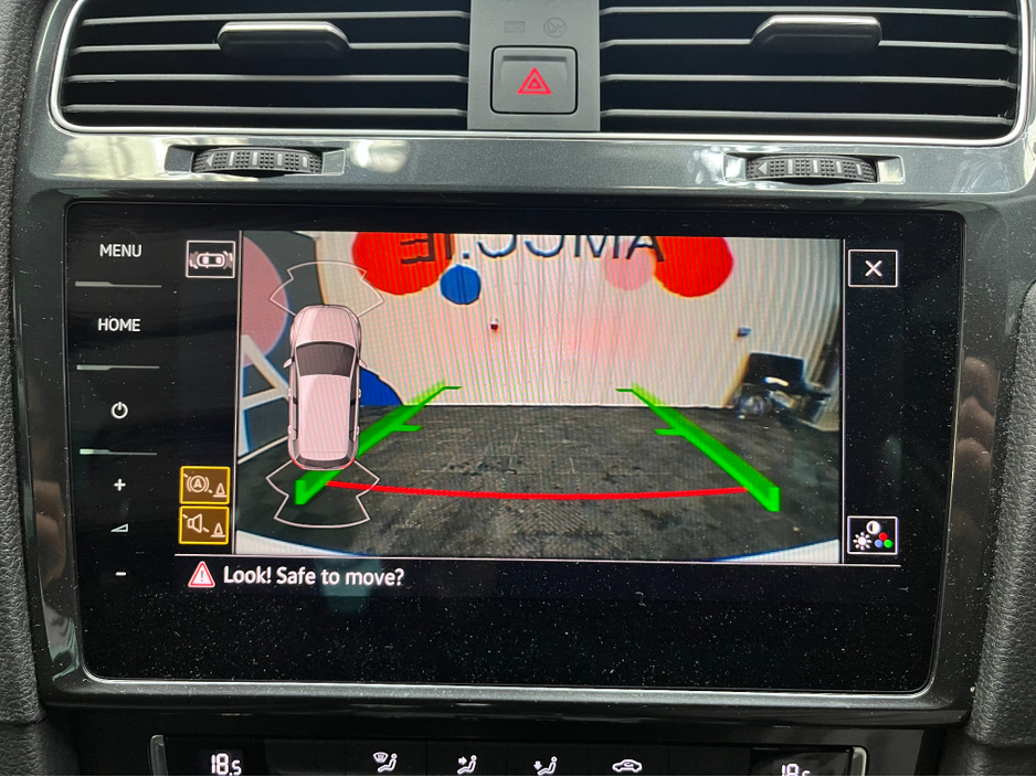 2020 Volkswagen Golf - image 19