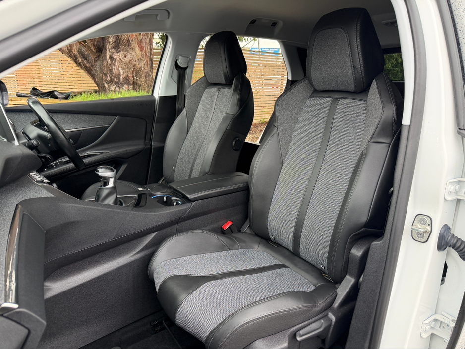 2020 Peugeot 3008 WIRELESS PHONE CHARGER..2 KEYS €8,048