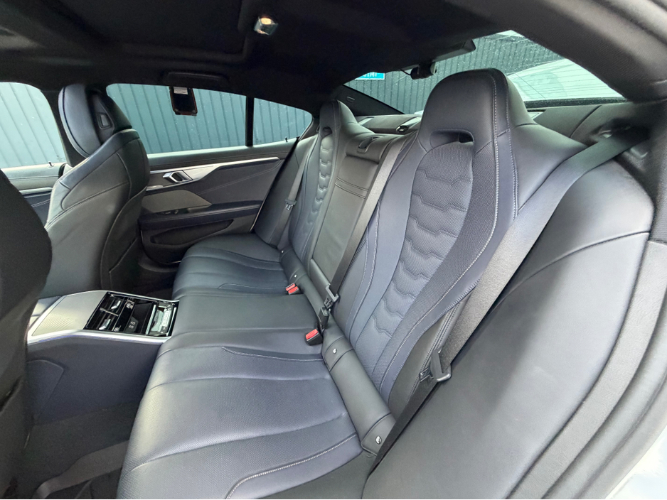 2020 BMW 8 Series - image 34