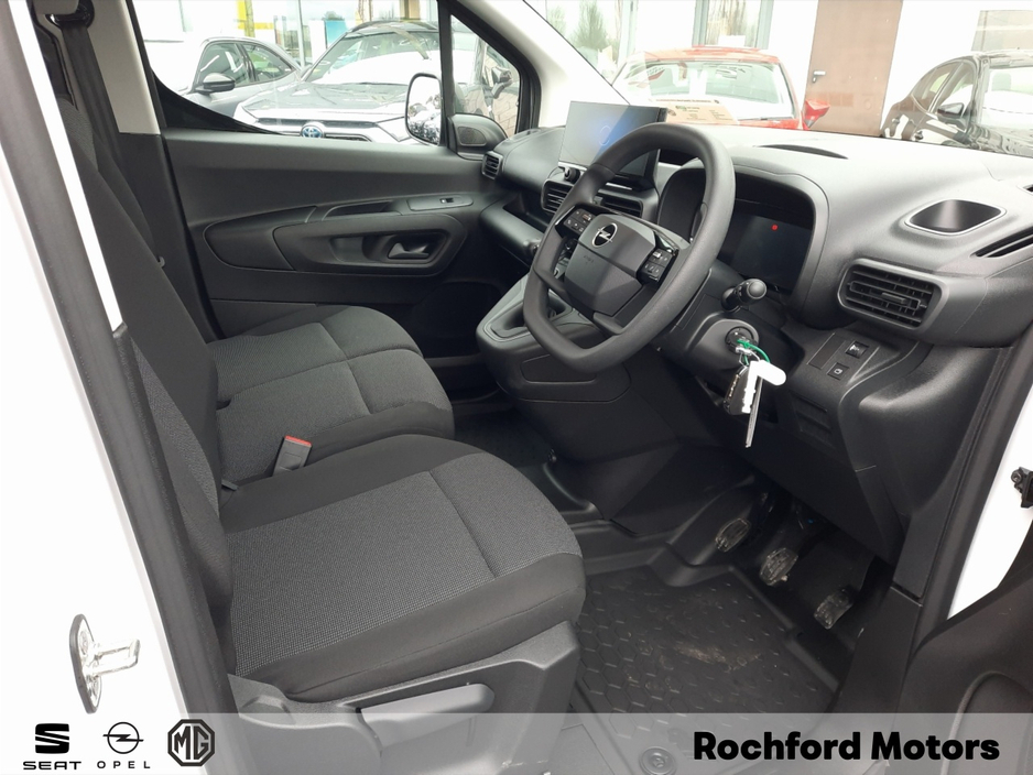 2026 Opel Combo L1H1 Komfort 1.5D 100HP €21,050