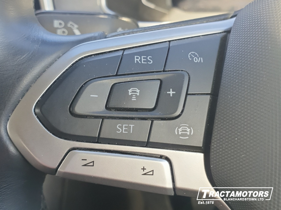 2024 Volkswagen T-Roc - image 20