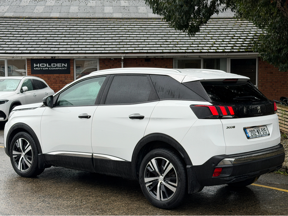 2020 Peugeot 3008 WIRELESS PHONE CHARGER..2 KEYS €8,048