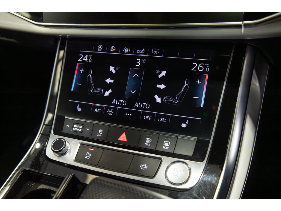 2019 Audi Q8 - image 22