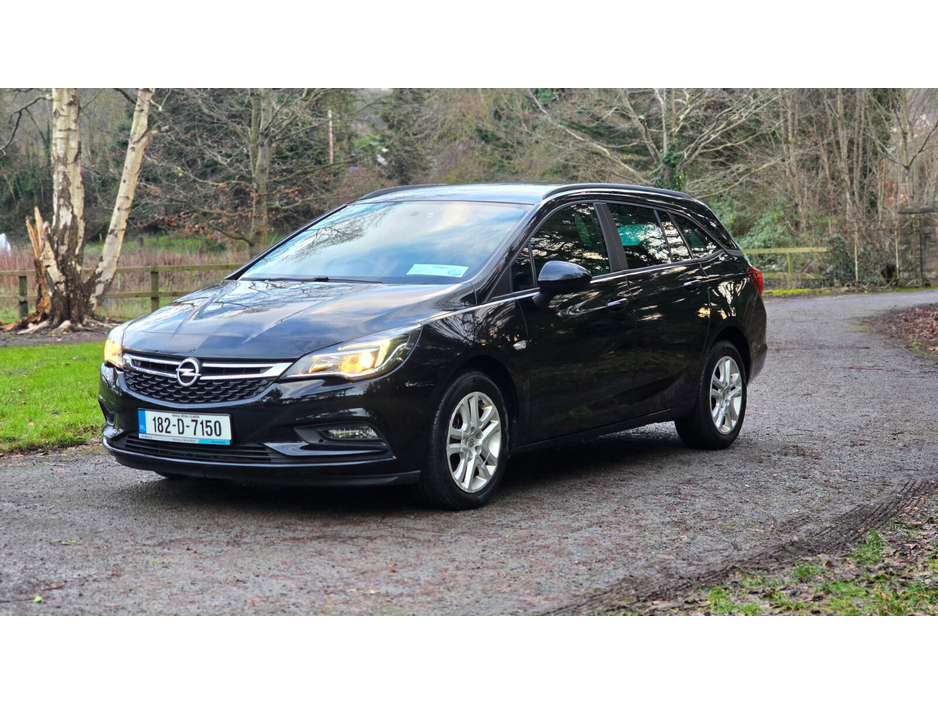 2018 Opel Astra - image 8