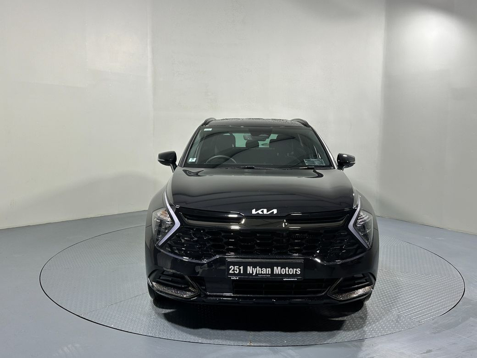 2025 Kia Sportage - image 2