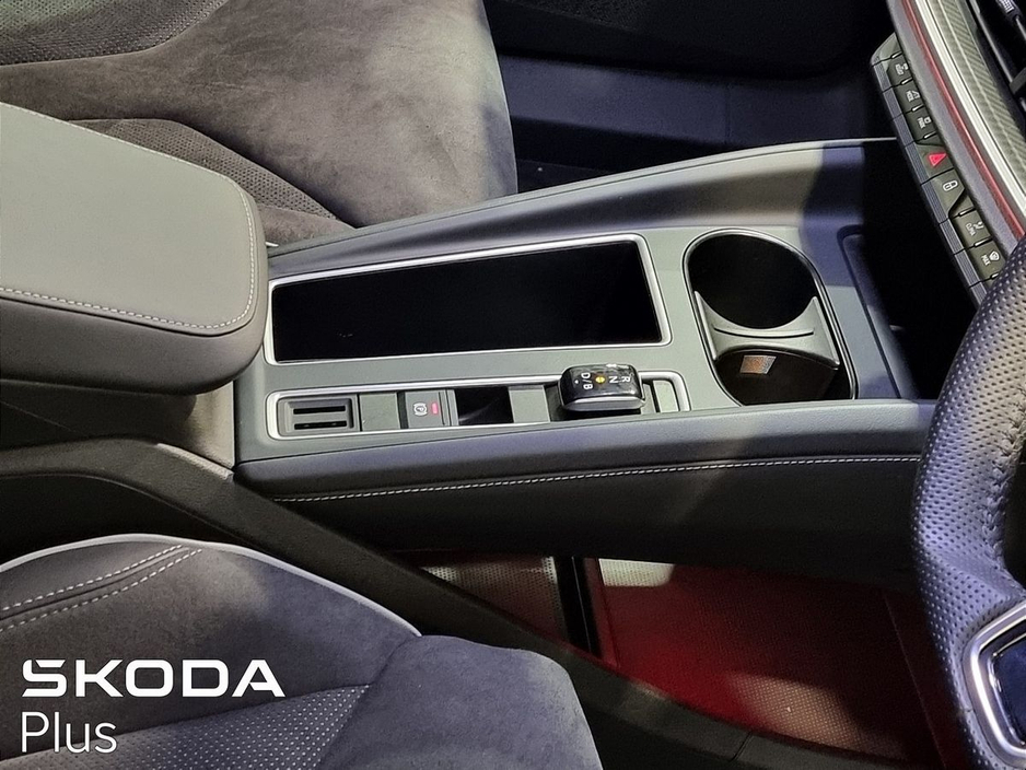 2025 Skoda Enyaq - image 16