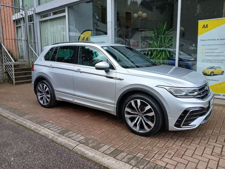 2023 Volkswagen Tiguan 2.0 TDI 150HP R-Line, Silver Met, FSH, 1 owner, 72km. €41,500