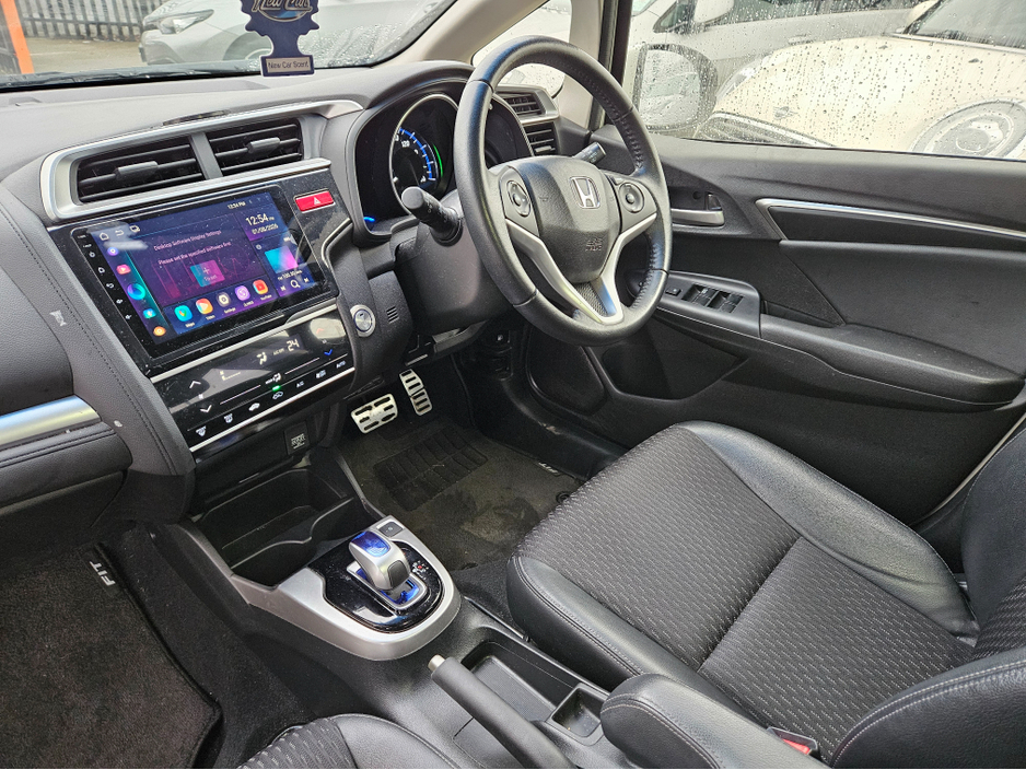 2015 Honda Fit DAA-GP5 HYBRID 5DR AUTO €9,950