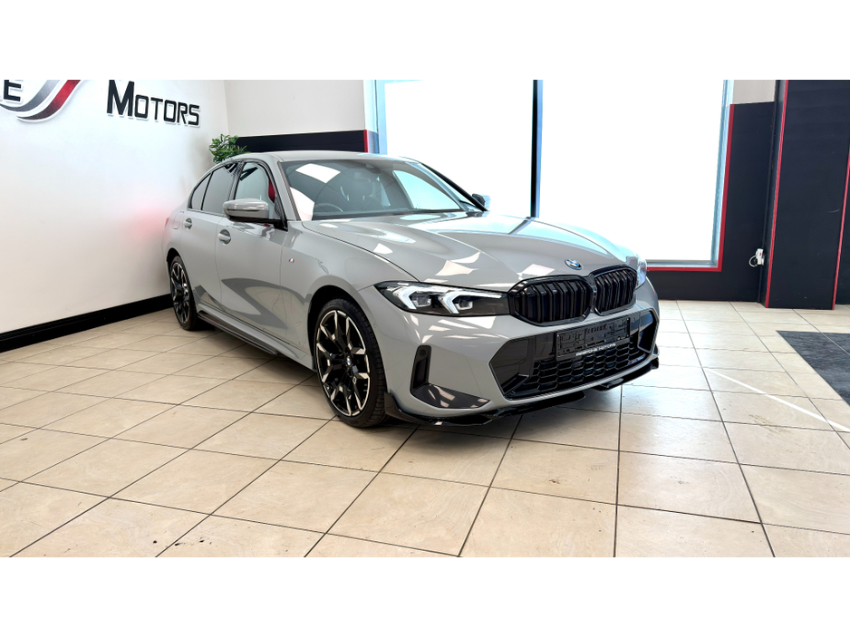 2025 BMW 3 Series - image 18