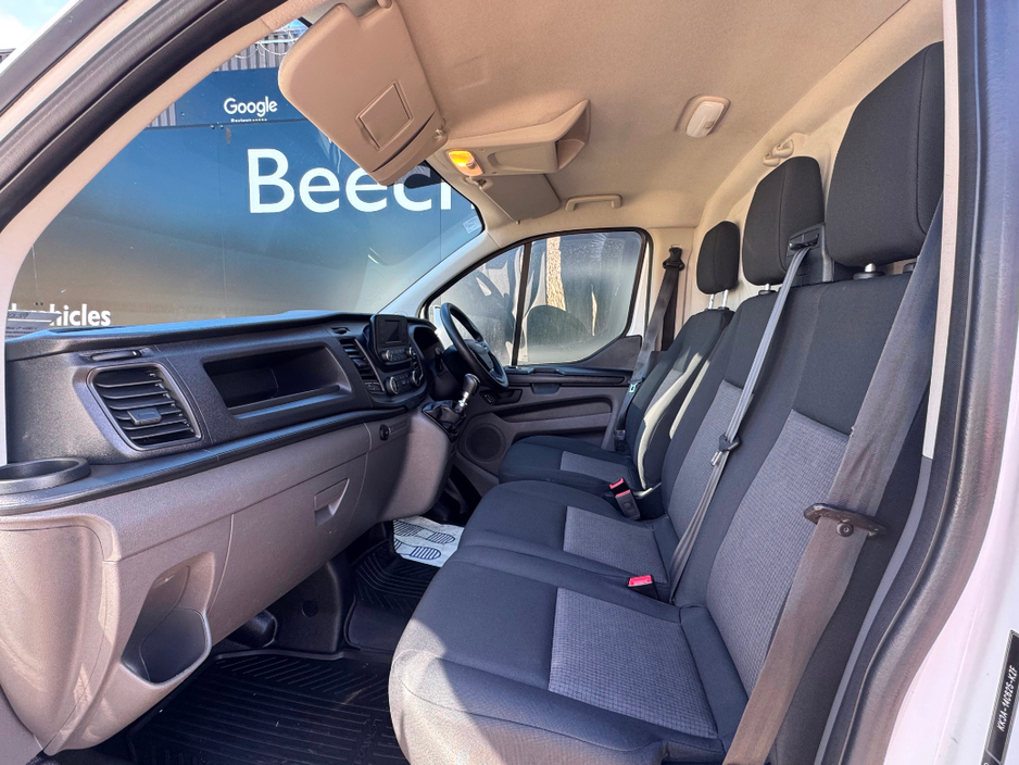 2022 Ford Transit Custom - image 14