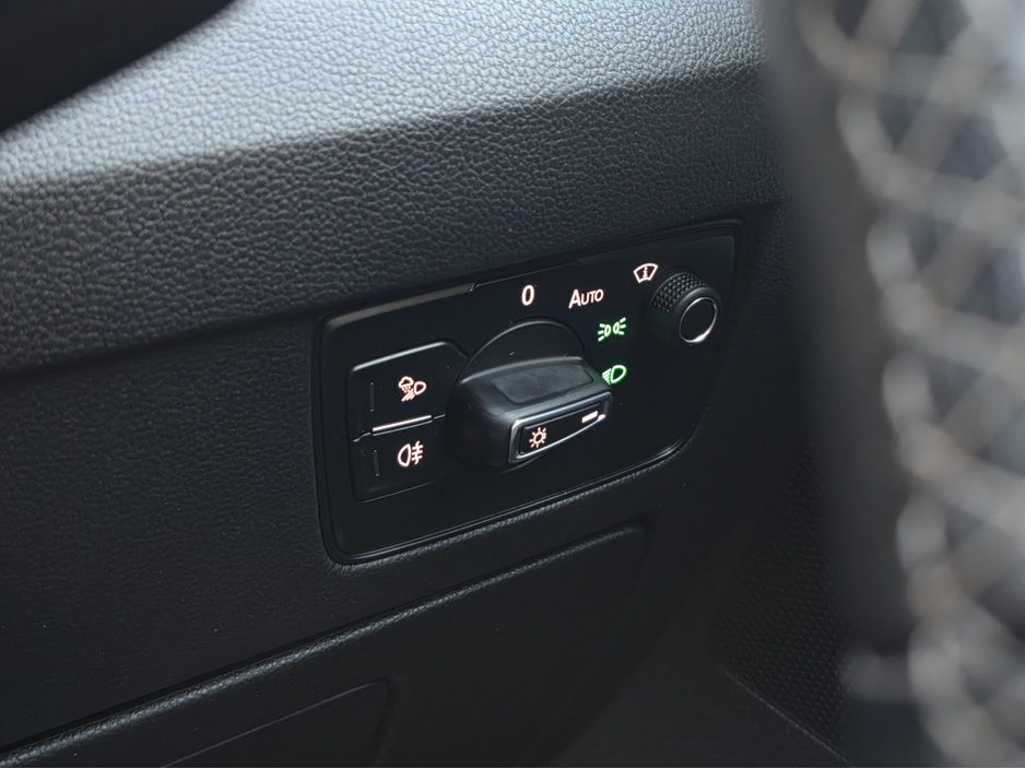 2019 Volkswagen Arteon 2.0 TSI R-LINE PANORAMIC SUNROOF 4MOTION 280BHP VIRTUALDASH FULL LEATHER HEATED ELECTRIC SEATS SAT NAV CARPLAY ANDROID AUTO BLIND SPORT PARKING SENSORS SELF PARKING ASSIST 360 CAMERA DYNAUDIO SOUND €31,500