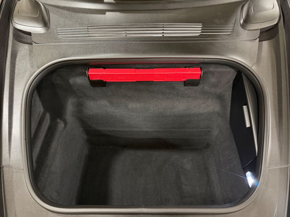 2024 Porsche 911 - image 19