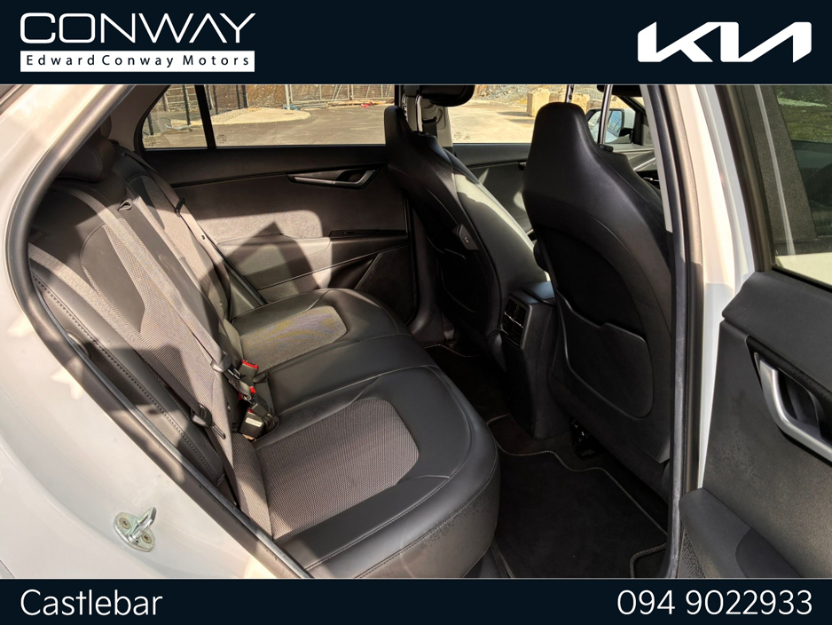 2023 Kia Niro - image 14