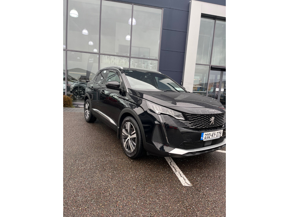 2023 Peugeot 3008 1.2 PureTech 130bhp Auto 6.4 Allure