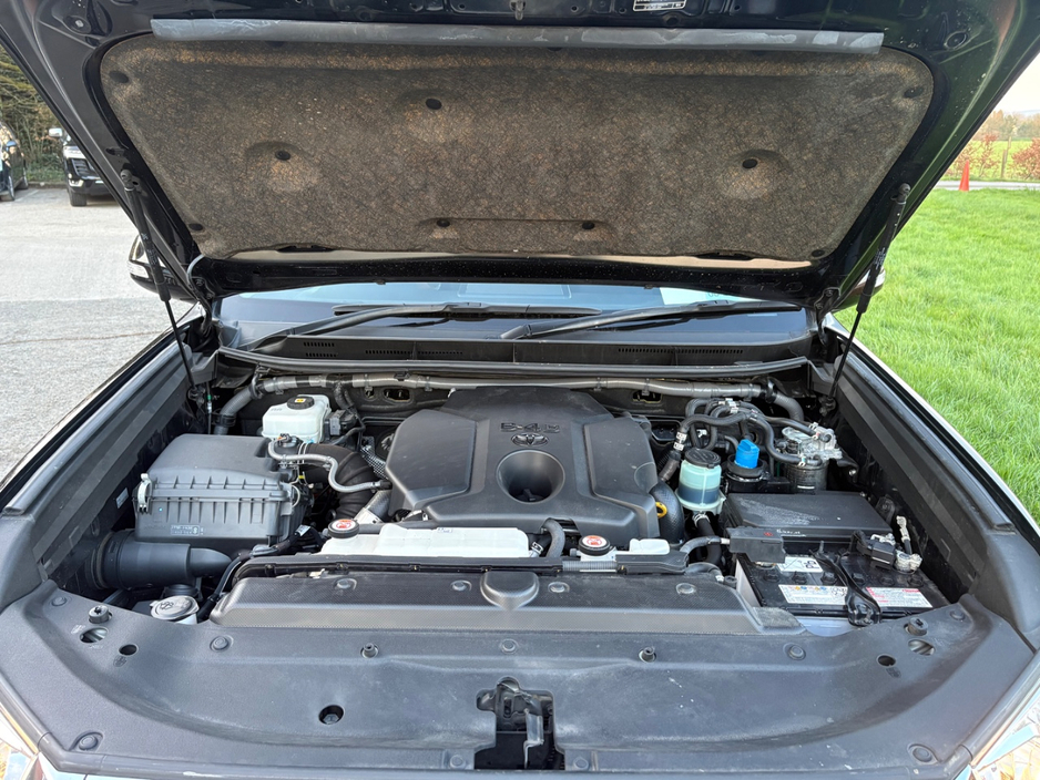 2023 Toyota Landcruiser - image 15